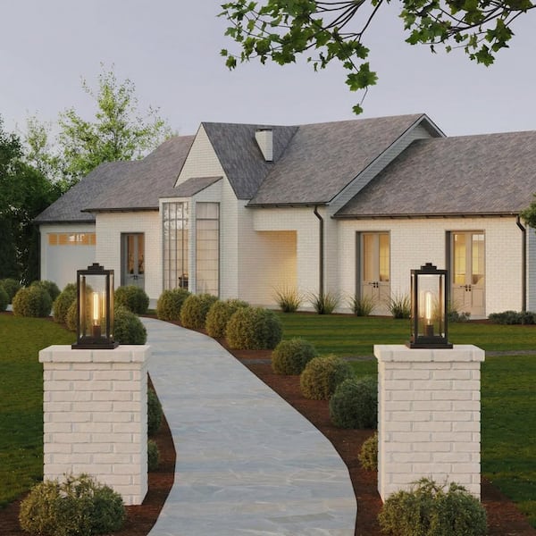 Quoizel Westover 1-Light Earth Black Outdoor Post Lantern