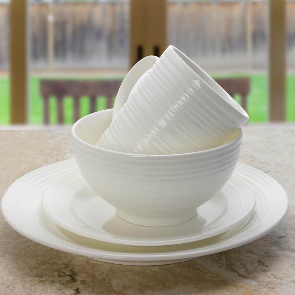 Amelia Court White Porcelain 16-Piece Dinnerware Set