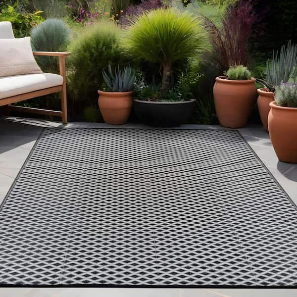 Jewel White 9 ft. x 12 ft. Diamond Geometric Washable Trellis Reversible Indoor Outdoor Area Rug