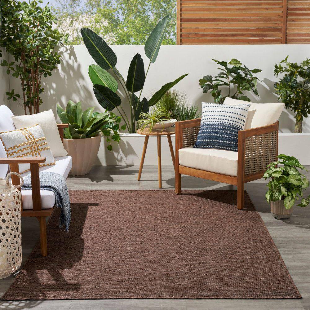Mocha Geometric Non-Slip Washable 6' x 9' Synthetic Rug