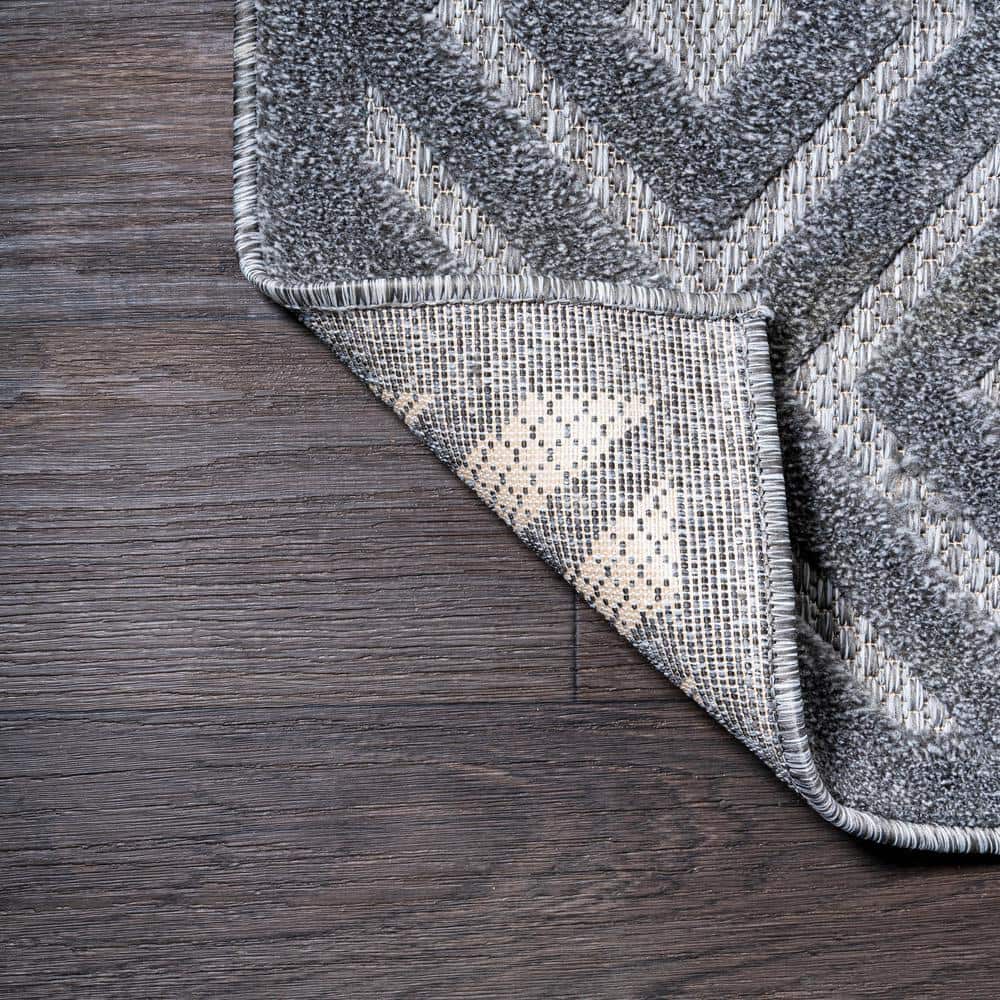 Dark Gray Geometric Reversible Indoor/Outdoor Area Rug
