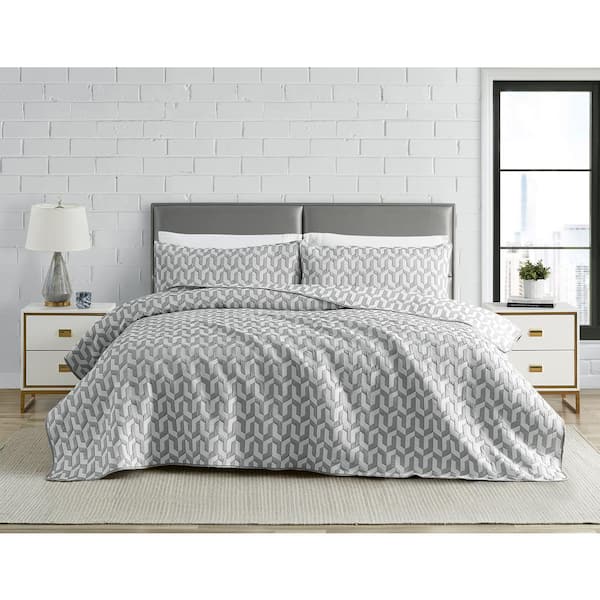 DESIGN STUDIO Torino Geo Grey 3-Piece Soft Woven Matelasse Reversible Jacquard Cotton Blend Quilt Set - Full/Queen