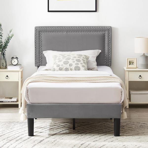 https://images.thdstatic.com/productImages/b64a5303-c760-4f4b-bd18-44fc8f92d481/svn/gray-vecelo-platform-beds-khd-cy-tb05-dgry-e1_600.jpg