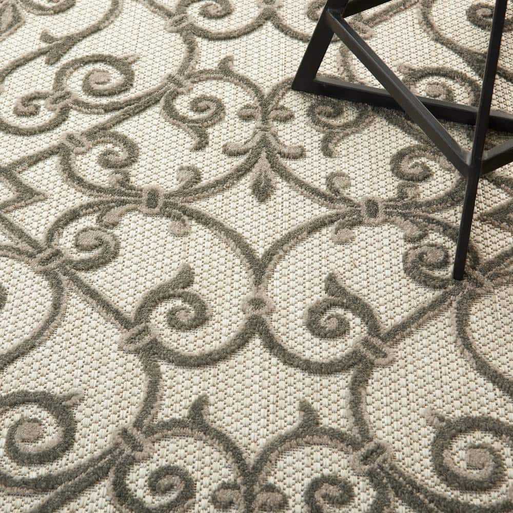 Aloha Floral Grey Charcoal Round 43" Synthetic Outdoor Rug