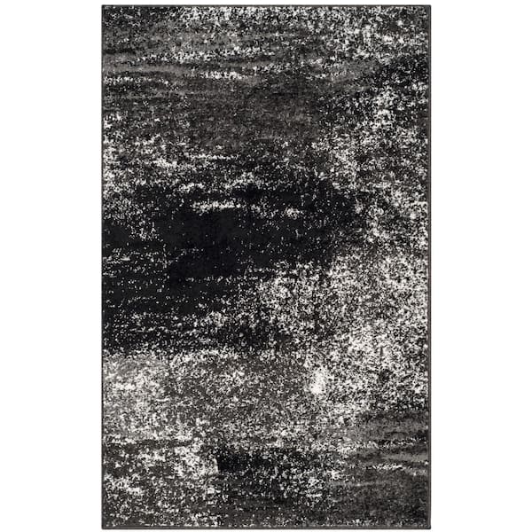 Adirondack Silver/Black 4 ft. x 6 ft. Solid Color Distressed Area Rug