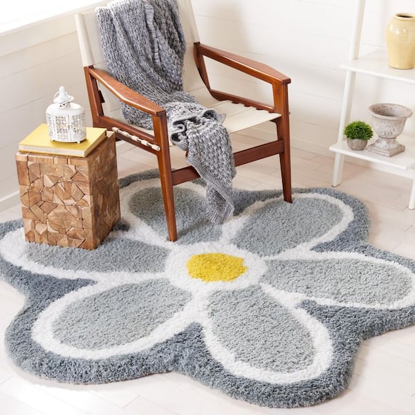 Novelty 6 ft. x 6 ft. Ivory/Gray Floral Specialty Area Rug