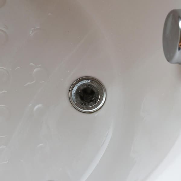 How do I remove a stuck tub drain strainer? : r/Plumbing
