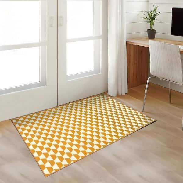 Yanis Yellow/Gold 3 ft. x 5 ft. Geometric Washable Area Rug