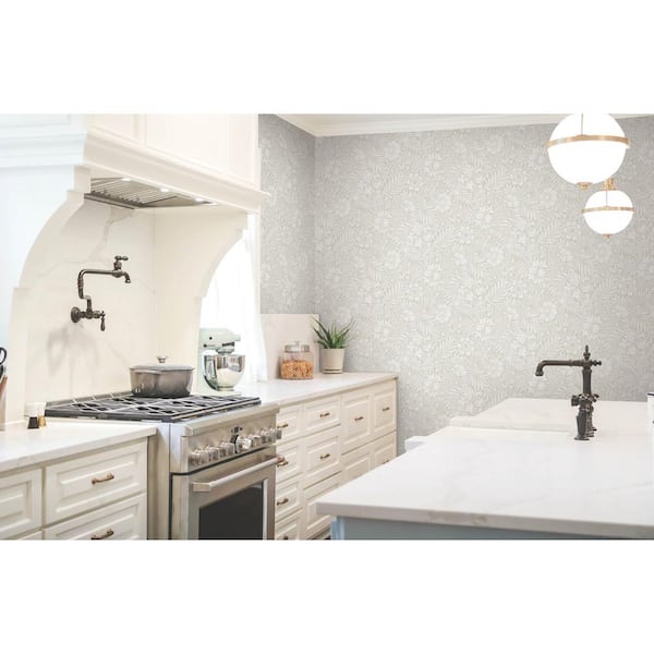Wicker Modern Acanthus Paper Peel and Stick Matte Wallpaper