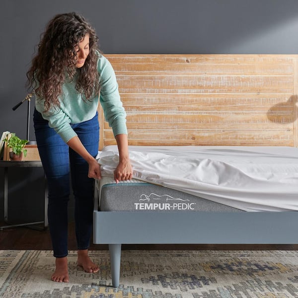 TEMPUR-Protect Queen Polyester Mattress Protector Only