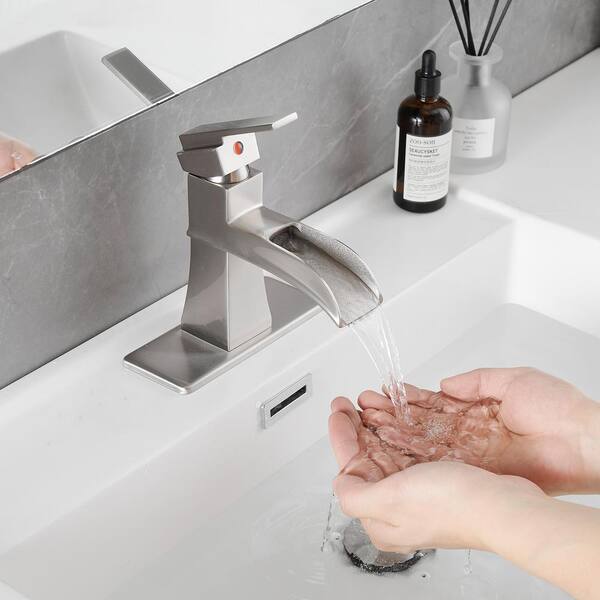 Flynama Advanced Single-Handle Single-Hole Bathroom Faucet with