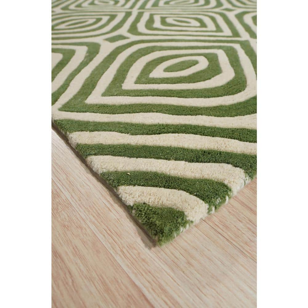 Hand-Tufted Green and White Wool Rectangular Area Rug, 5' x 8'