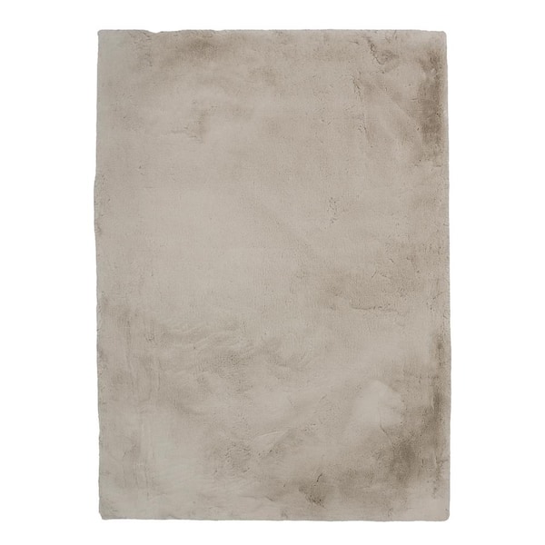 Rocco Faux Rabbit Pale Gray 3x5 Area rug