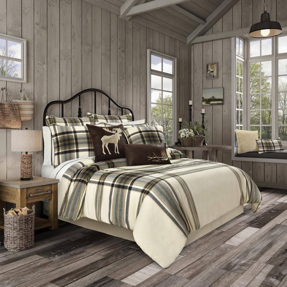 Daniel Plaid 18" Square Sherpa Throw Pillow