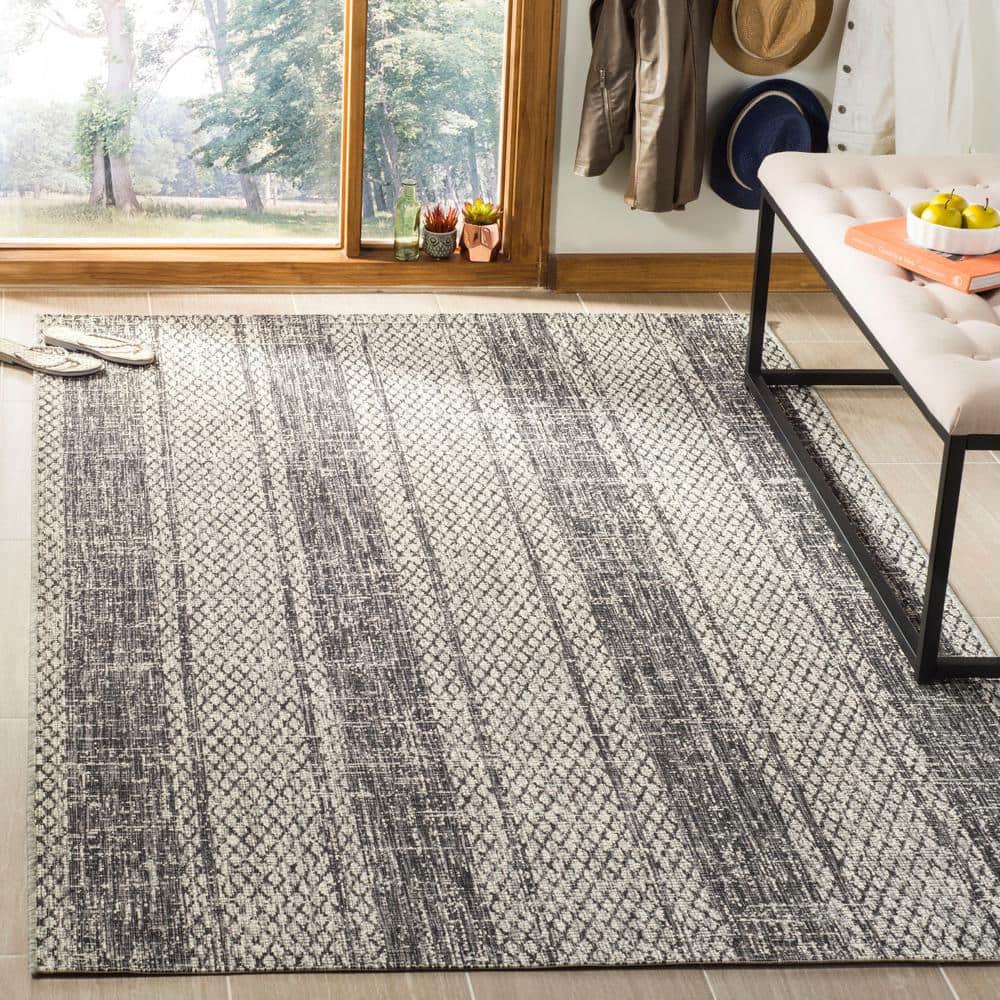 6'7" Square Gray Synthetic Outdoor Area Rug