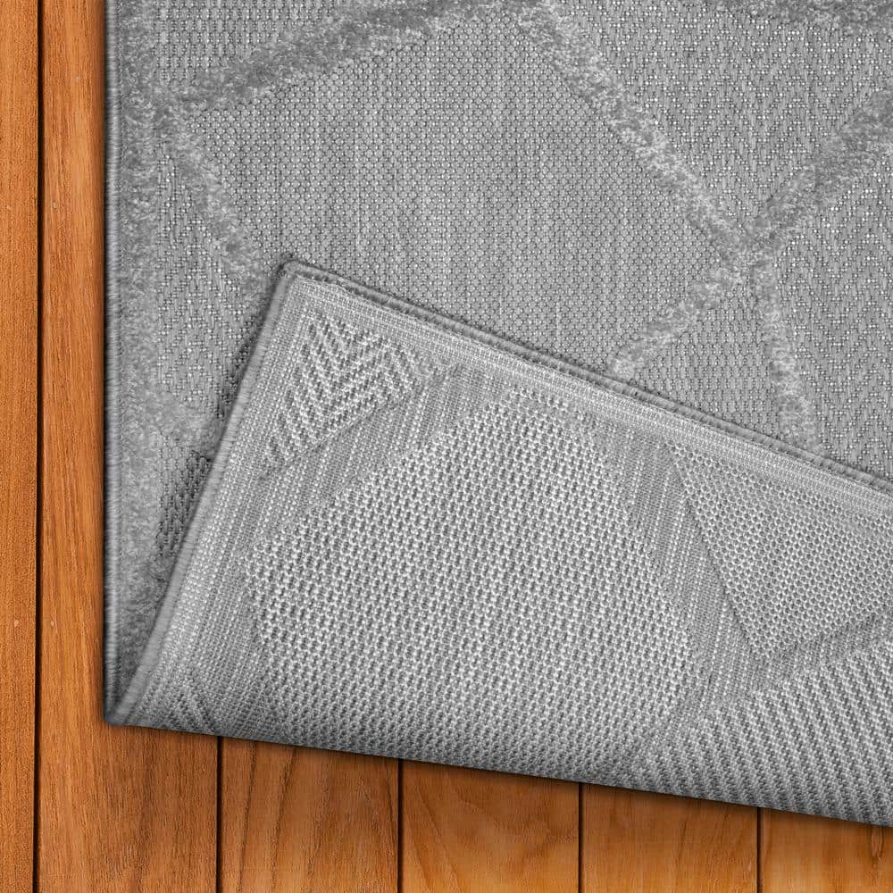 Modern Geometric Dual-Tone Gray Synthetic 4'x6' Area Rug