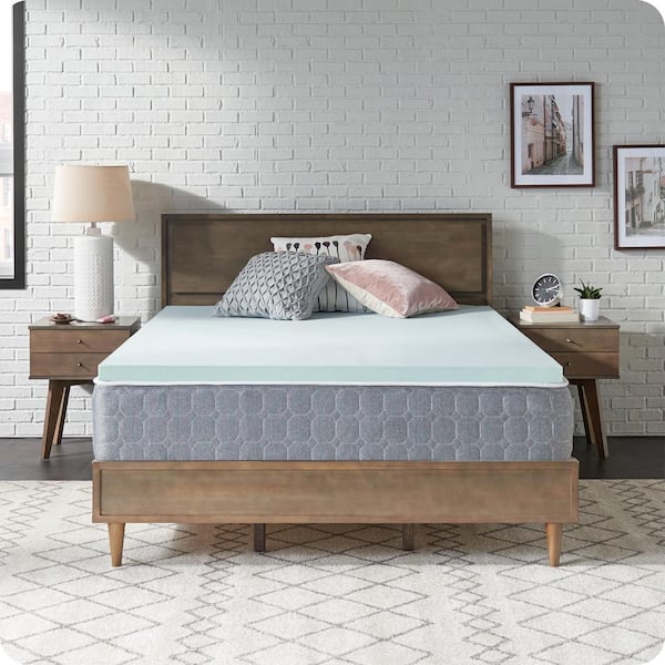 Sealy Dreamlife 1.5 in. Queen Gel Memory Foam Mattress Topper
