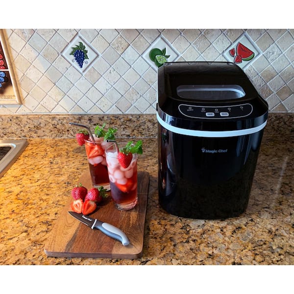 Magic Chef 27 lb. Portable Countertop Ice Maker in Black MCIM22B - The Home  Depot