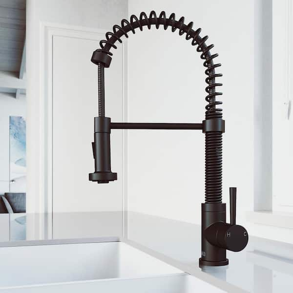 Edison Single Handle Pull-Down Sprayer Kitchen Faucet in Matte Black