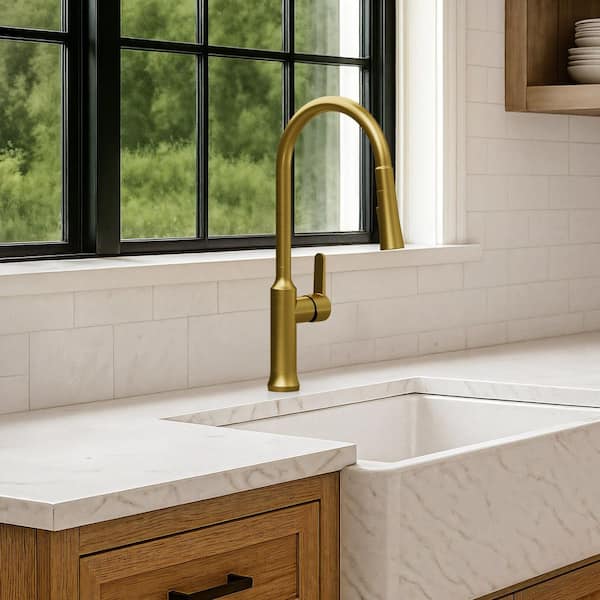 18.6 in. H Single-Handle Pull Down Sprayer Kitchen Faucet with 360° Swivel Spout, 1.6 GPM in Brushed Gold