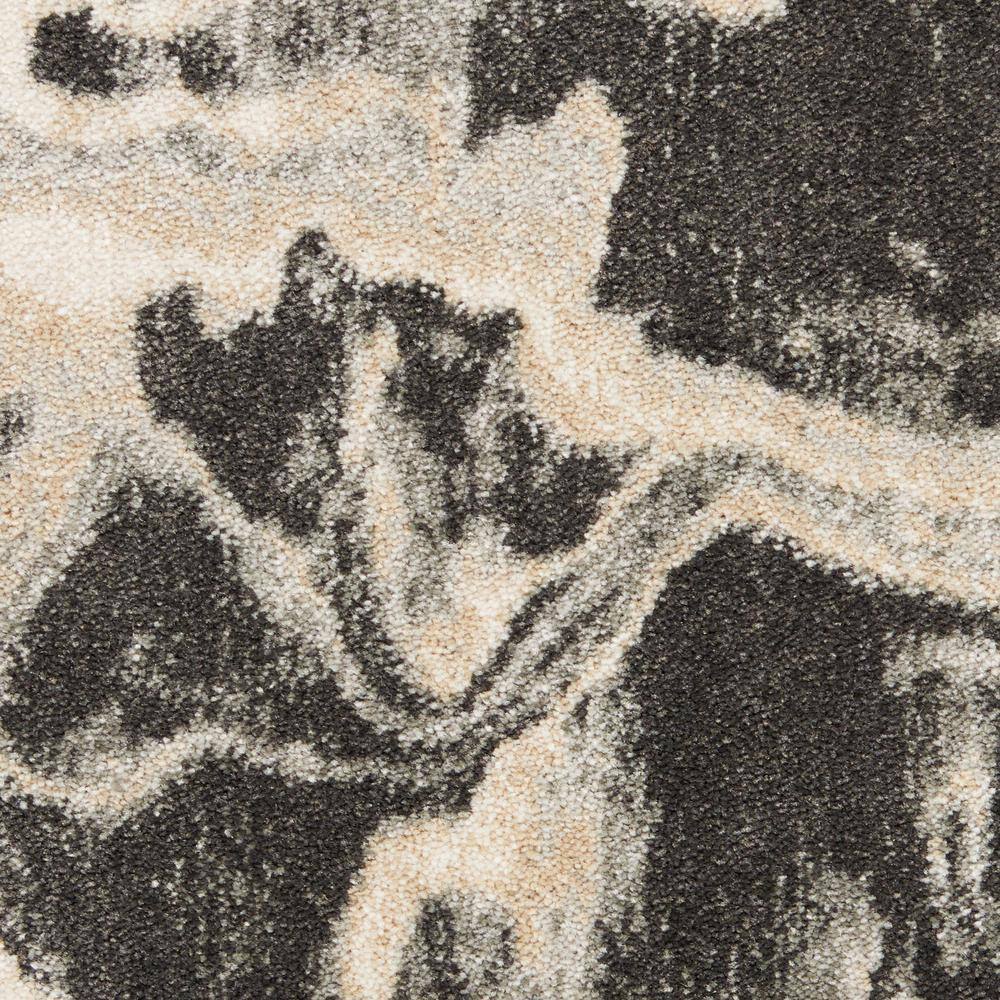 Elegance Abstract Grey Polyester 26" Indoor Area Rug