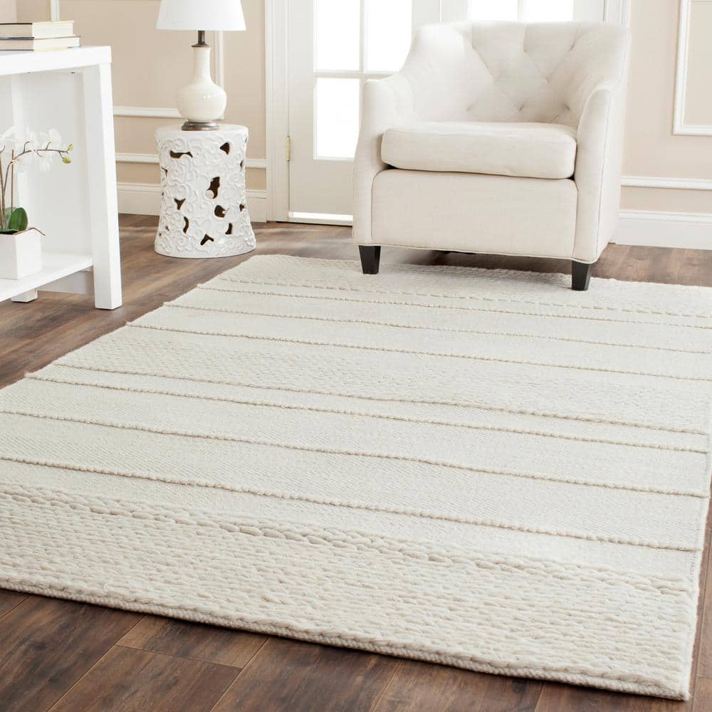 Ivory Elegance Hand-Tufted Wool Rectangular Area Rug, 5' x 8'
