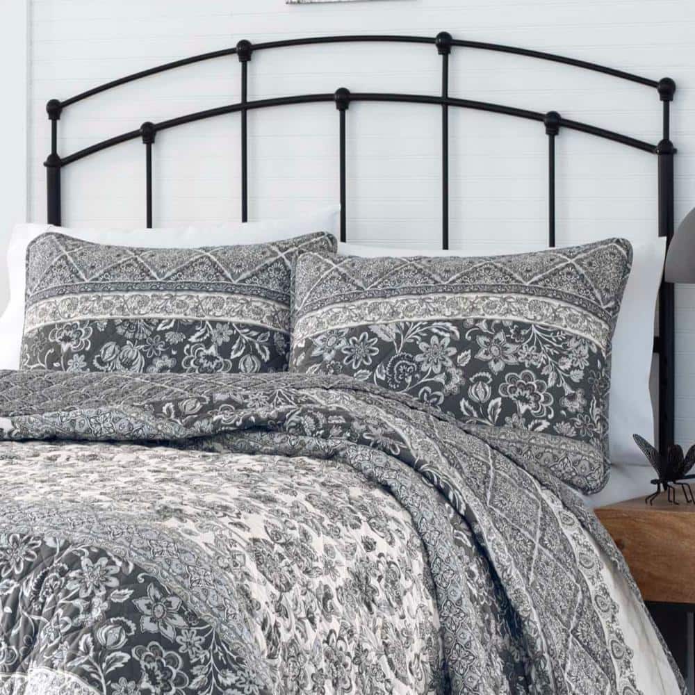 Gray and White Cotton Reversible Twin Quilt Set