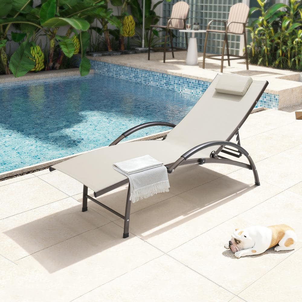 Outdoor Dog Chaise Lounger