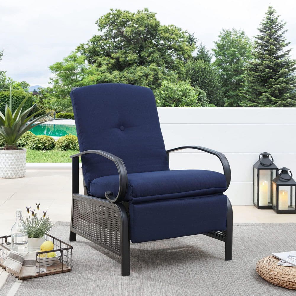 Outdoor Wicker Recliner Patio Chair with Cushions Latitude Run Cushion Color: Navy Blue