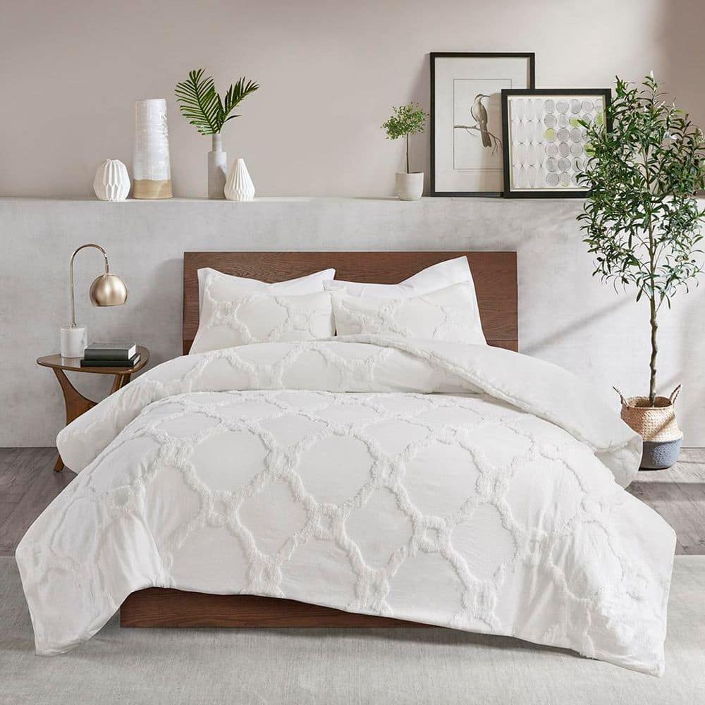 Full White Cotton Tufted Geometric Comforter Set