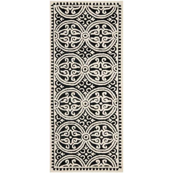 SAFAVIEH Cambridge Black/Ivory 3 ft. x 8 ft. Geometric Medallion Runner Rug