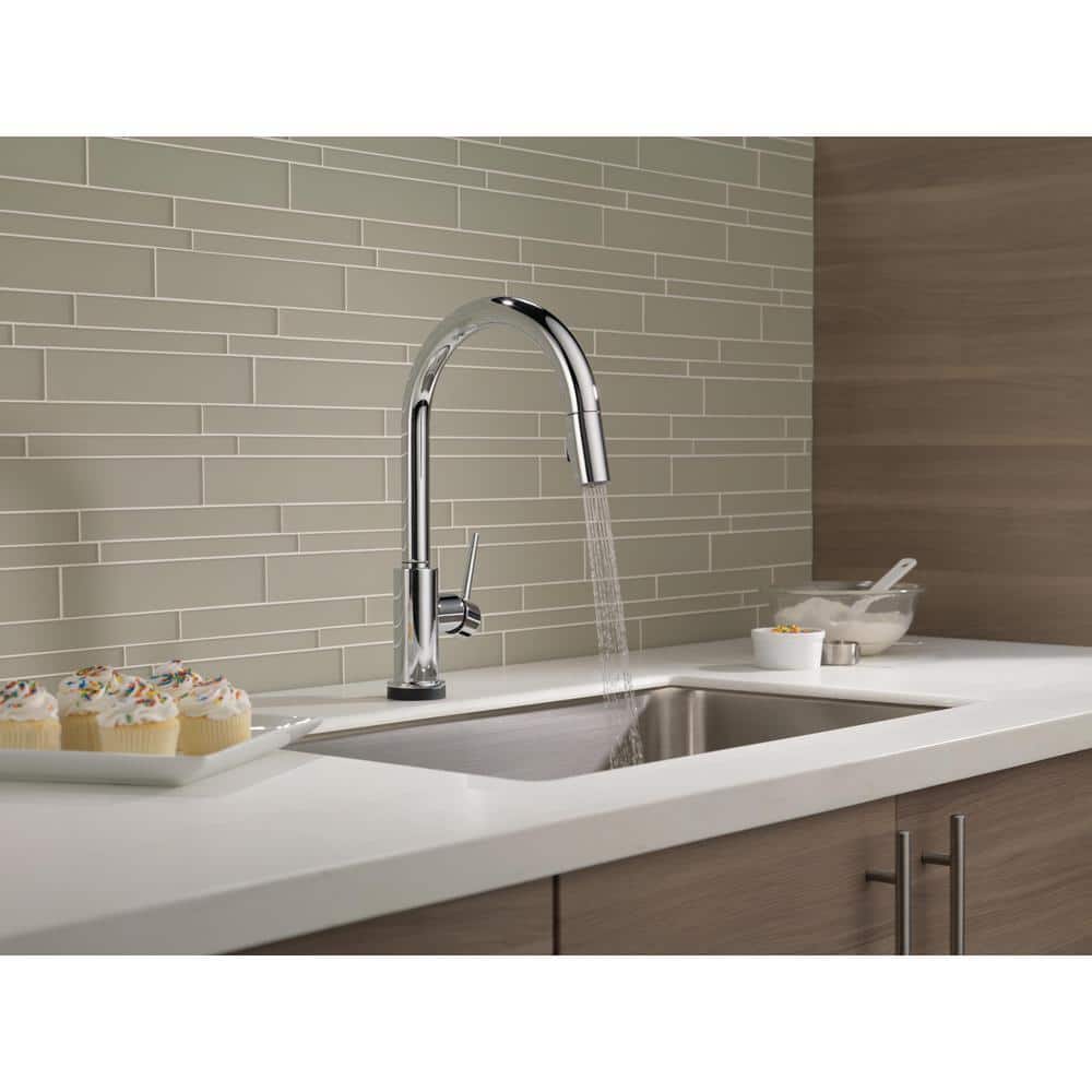 Chrome Single-Handle Pull-Down Kitchen Faucet with Touch Technology