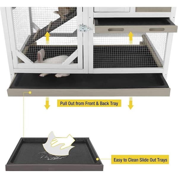 Wire mesh outlet for rabbit hutch