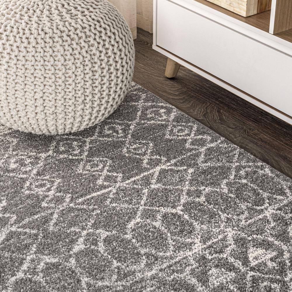 Gray and Cream Synthetic 8' x 10' Moroccan Style Area Rug