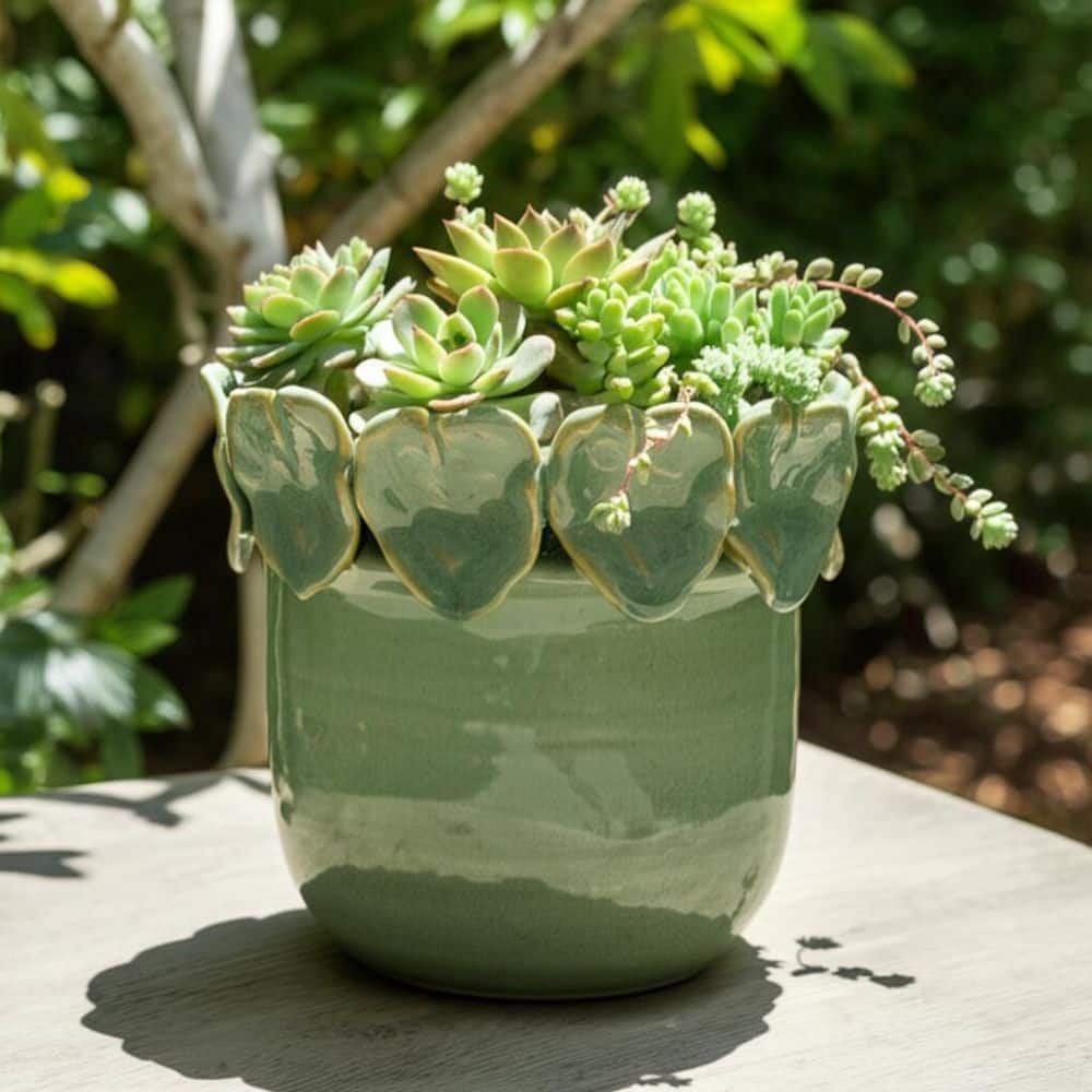 Liv & Skye Green Ceramic Sculpted Leaf Applique Decorative Planter