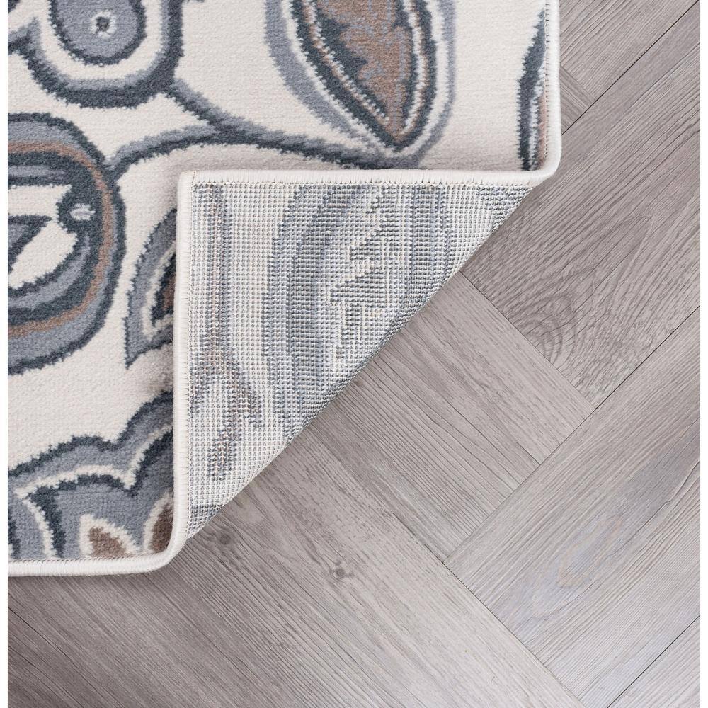 Cream Floral Synthetic 5' x 7' Reversible Area Rug