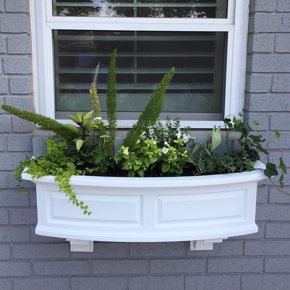 Nantucket 3 ft White Polyethylene Outdoor Window Box