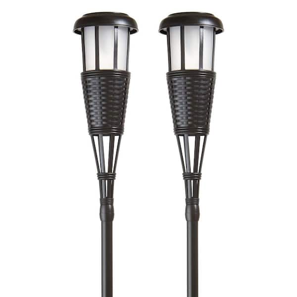Newhouse Lighting Brown Solar Flickering LED Island Torches (2-Pack)