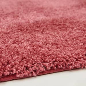 New Regency Berry 17 in. x 24 in. Polyester Machine Washable Bath Mat