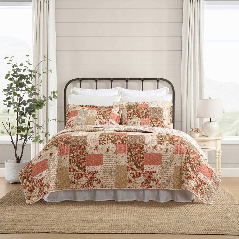 Harrietta Patchwork Pink and Beige Cotton King Quilt Set