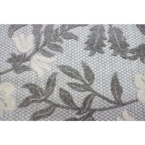 Veranda Gray Floral Leaf Waterproof Plastic Outdoor Area Rug