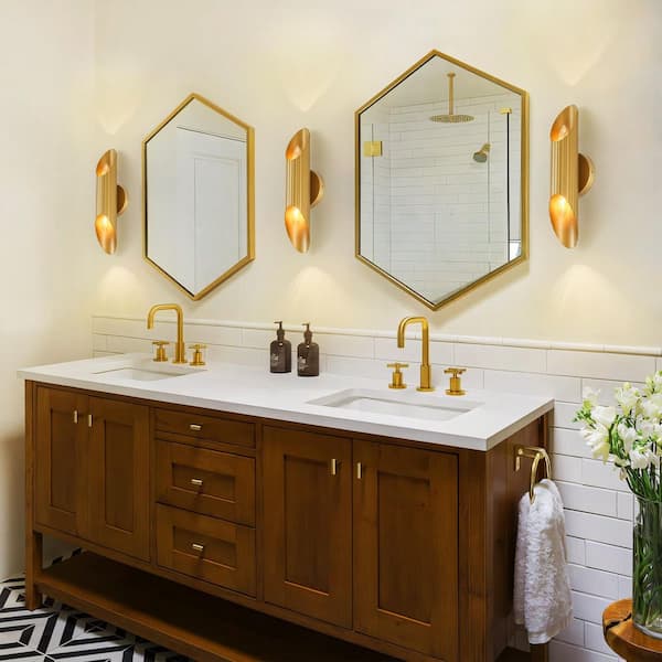 Rennnsan Josephina 2-Light Modern Brass Vertical Wall Sconce with