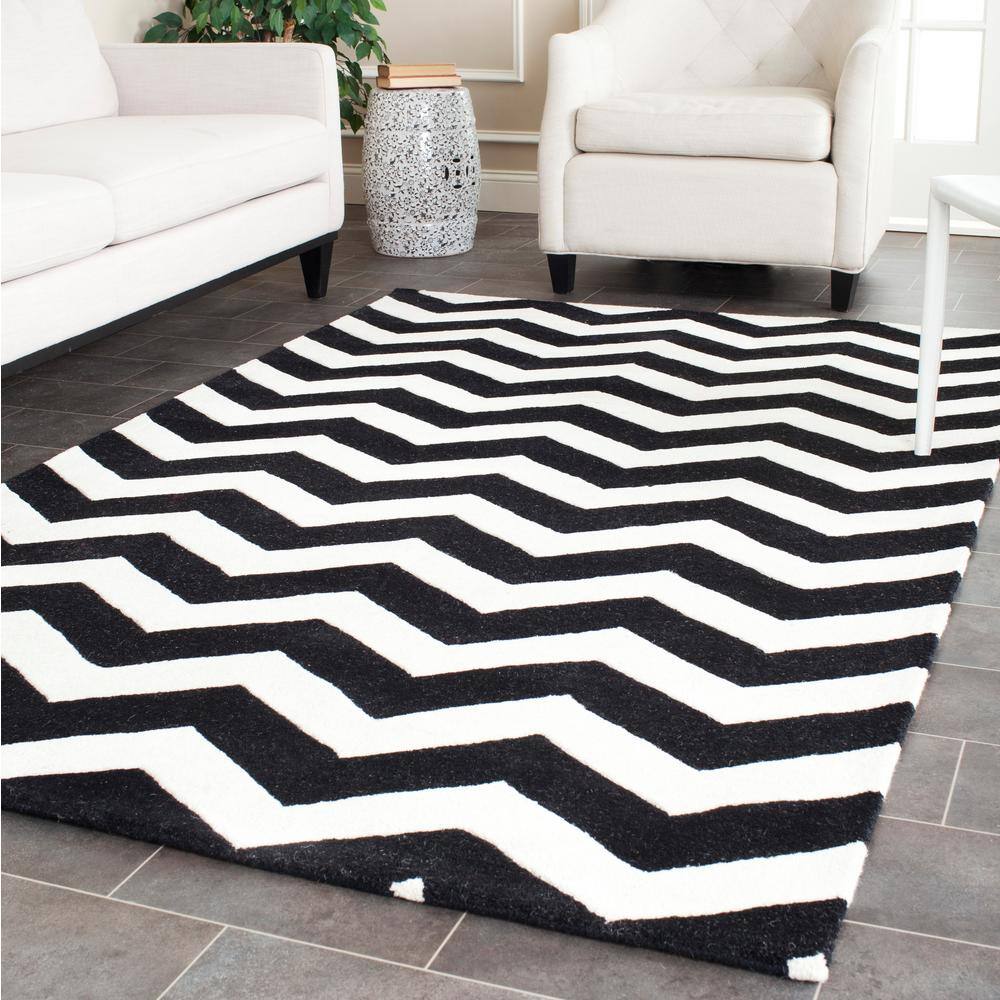 Ivory and Black Hand-Tufted Wool 4' x 6' Rug
