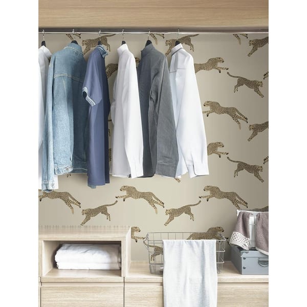 The House of Scalamandré - Leaping Cheetah Fabric and Wallcovering