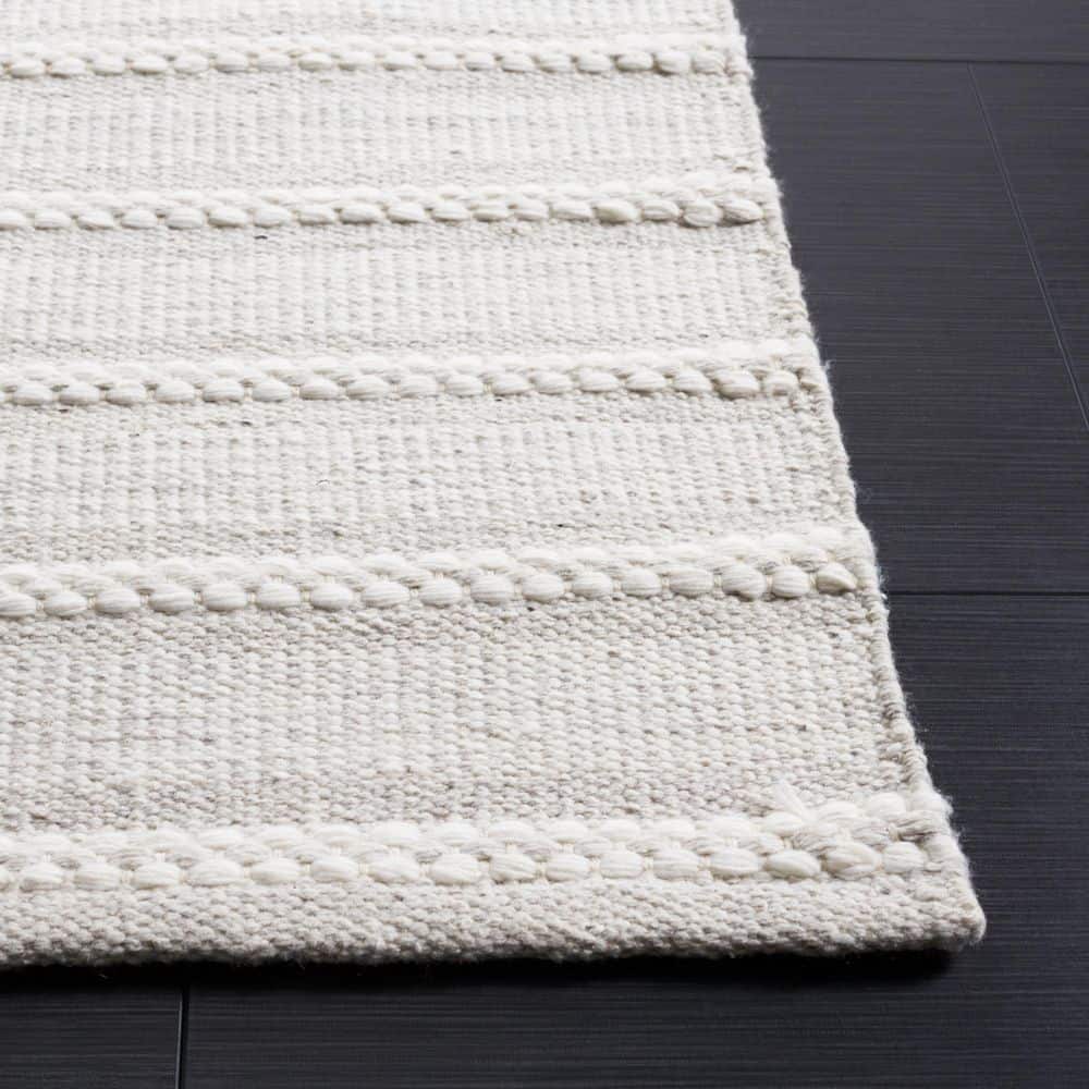 Light Grey and Ivory Flat Woven Wool Area Rug, 6' x 9'