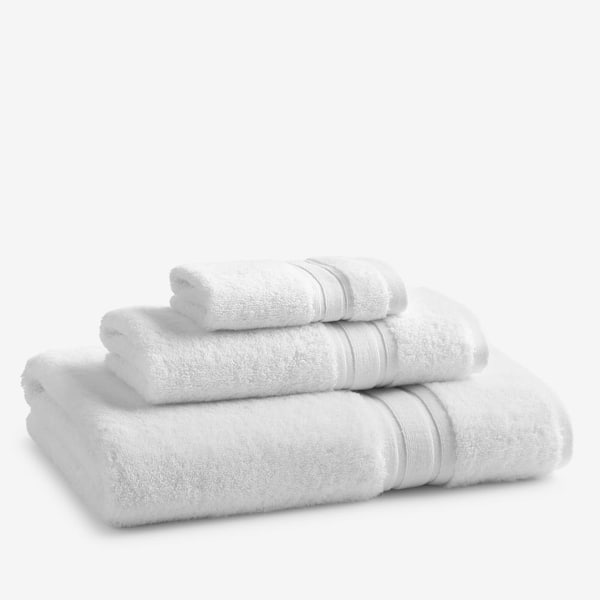 https://images.thdstatic.com/productImages/b7ee4395-240d-4ad6-bdfb-09974387e137/svn/white-the-company-store-bath-towels-vk37-bath-white-e1_600.jpg