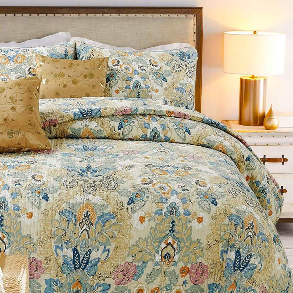 Vintage Floral Blue and Beige Cotton Reversible Queen Quilt Set