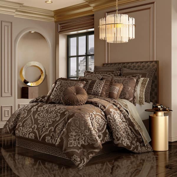 J QUEEN NEW YORK INC Seymour 4Pc. Copper Polyester King Comforter Set 96 X 110"