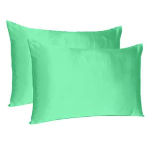 Amelia Green Solid Color Satin Standard Pillowcases (Set of 2)