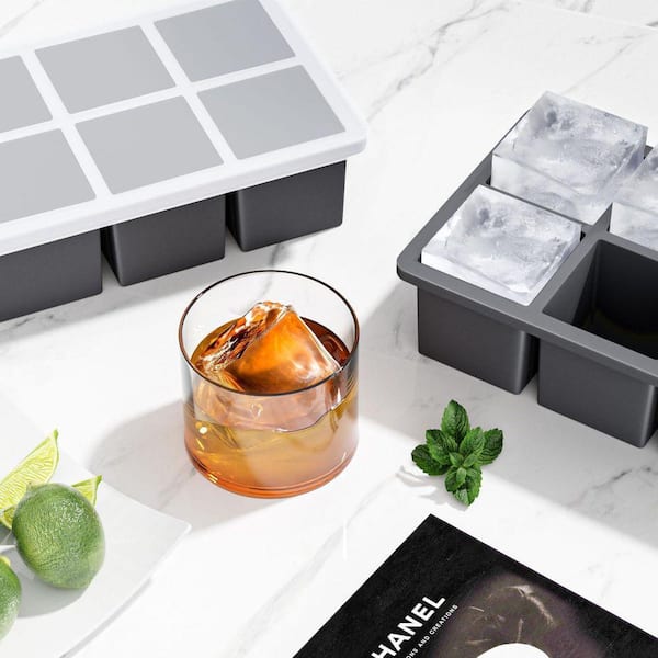 Old Fashioned Style Black Square Ice Mold Silicone Large Ice Cube Tray with Lid for Cocktails Whiskey 2 Pack